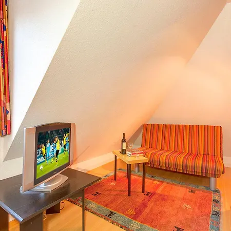 Lübcke, 7 - B70179 Apartment